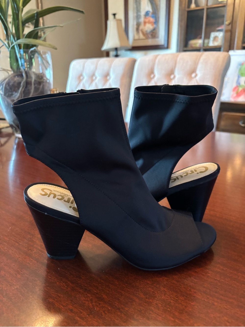 Circus by Sam Edelman Black Peep-Toe Stretch Ankle Booties Chunky Heel Size 8.5